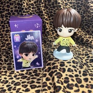 TinyTan Purple Collectible Figure Pack by McDonald BTS collection!